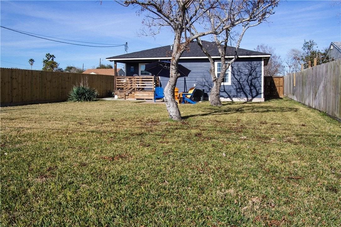 1505 Dewitt St - Photo 5 of 18