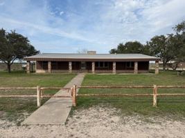 featured image of 215 E County Road 227