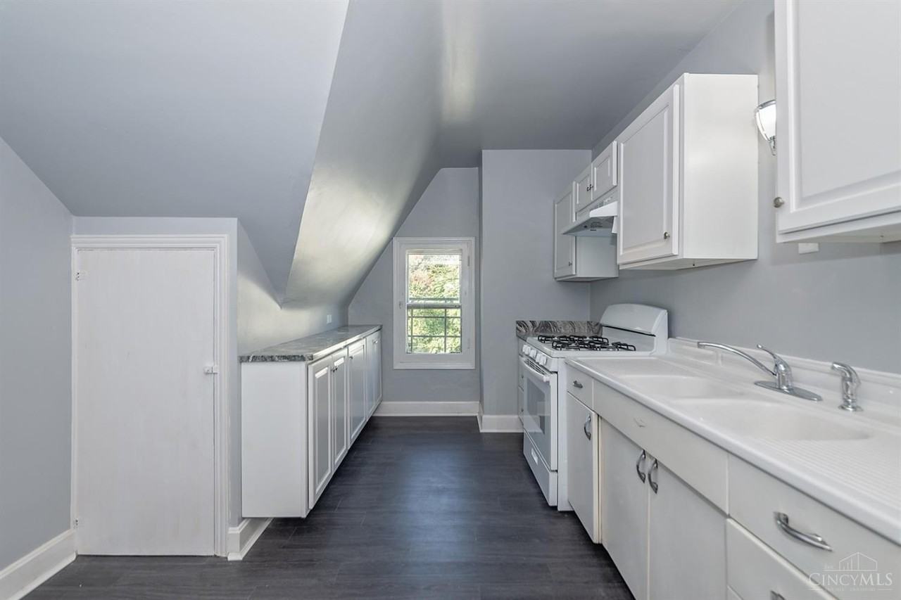 6217 Erie Ave Fl 3 #FL3 - Photo 7 of 22