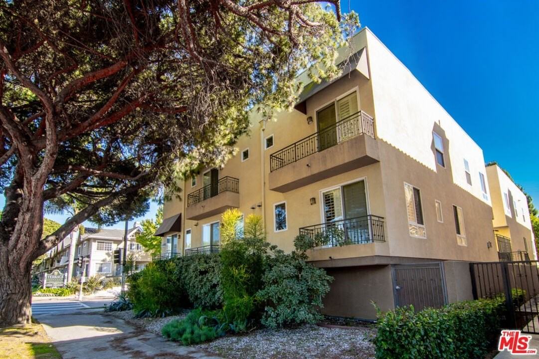 11428 National Blvd Apt 103 #103 - Photo 2 of 43