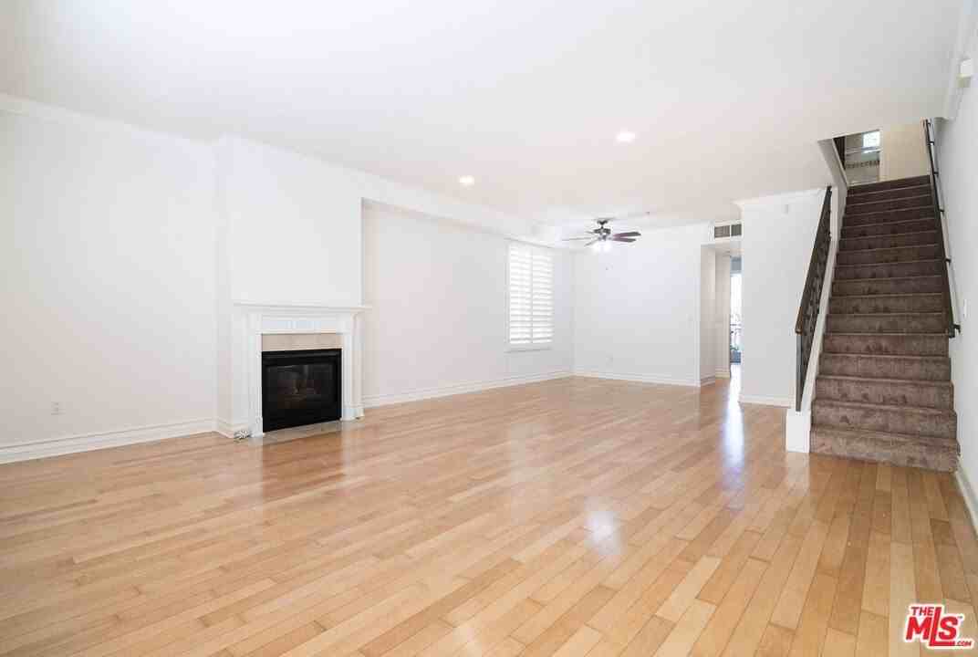 11428 National Blvd Apt 103 #103 - Photo 6 of 43