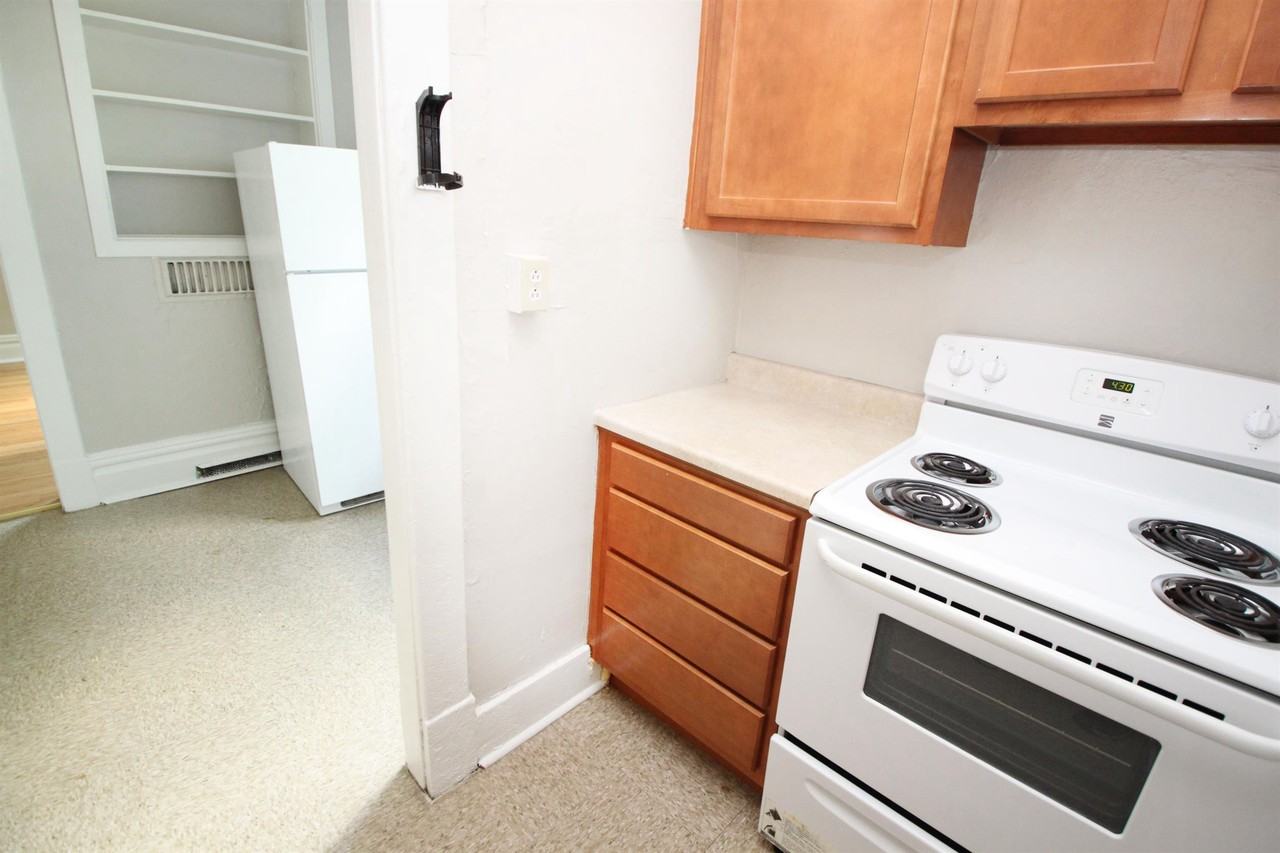 334 MELWOOD AVENUEAPT 5B #334-5B - Photo 4 of 9