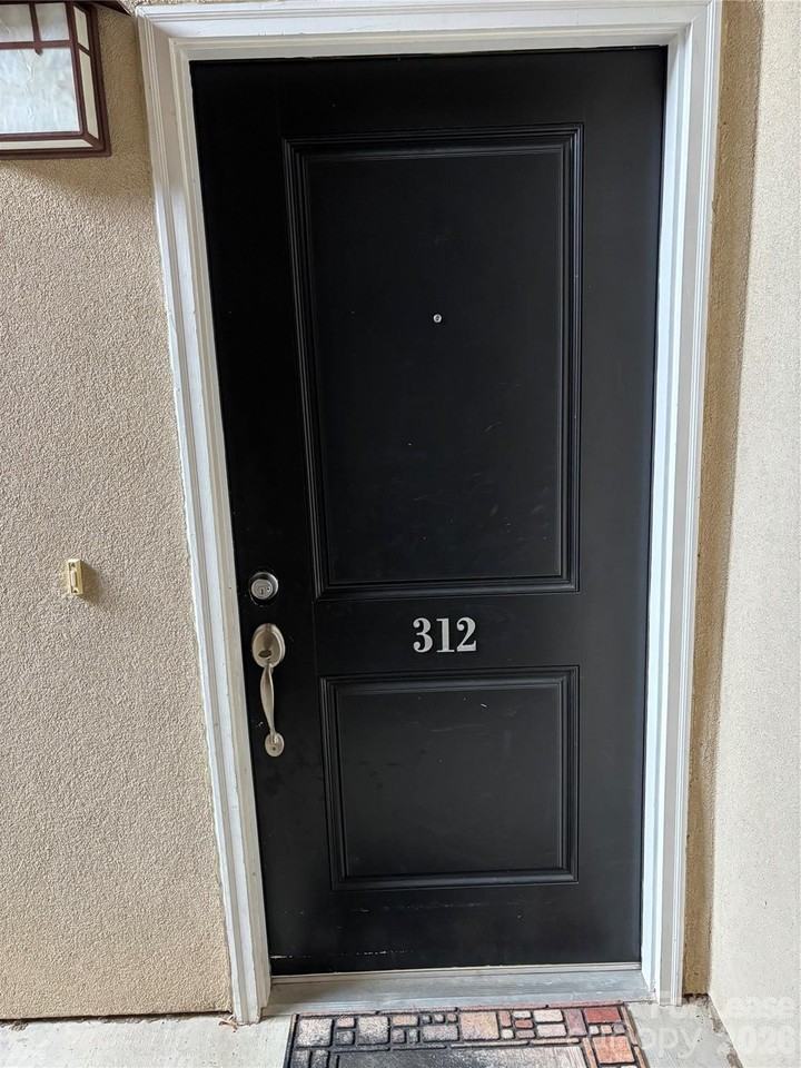 1306 Kenilworth Ave Unit 312 #312 - Photo 2 of 14