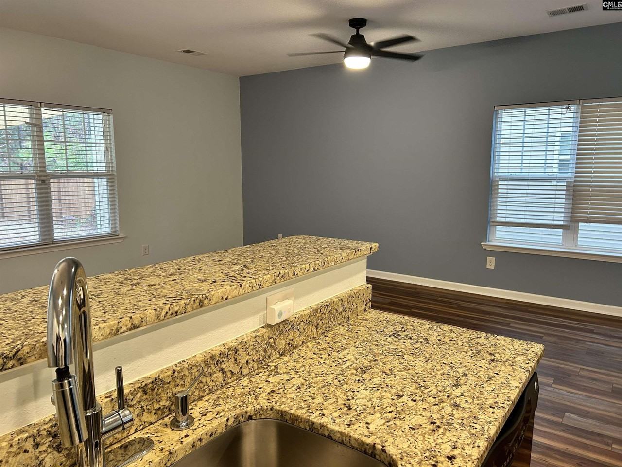 454 Westmoreland Rd - Photo 5 of 45