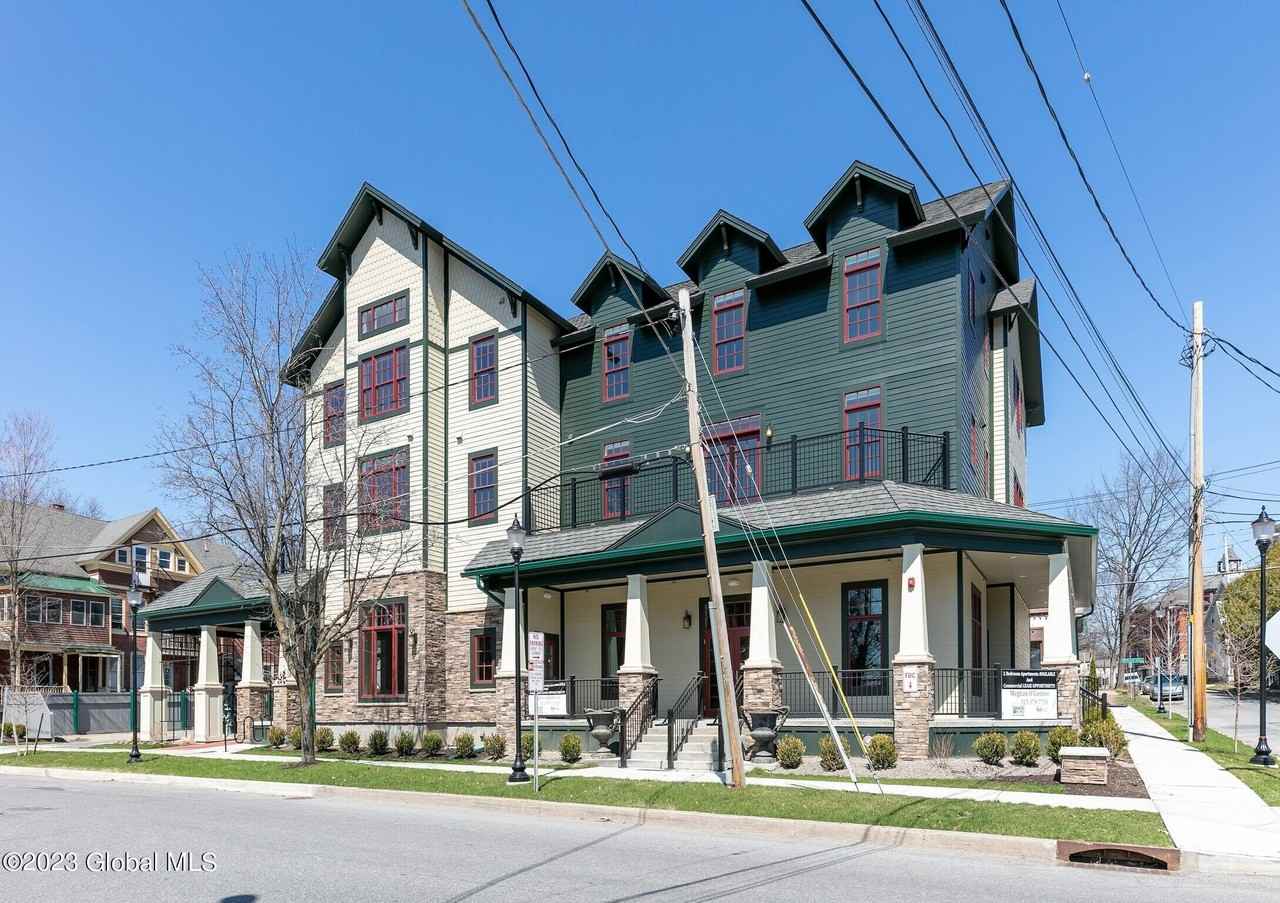 25 Lawrence St Ste 3b #3B - Photo 2 of 16