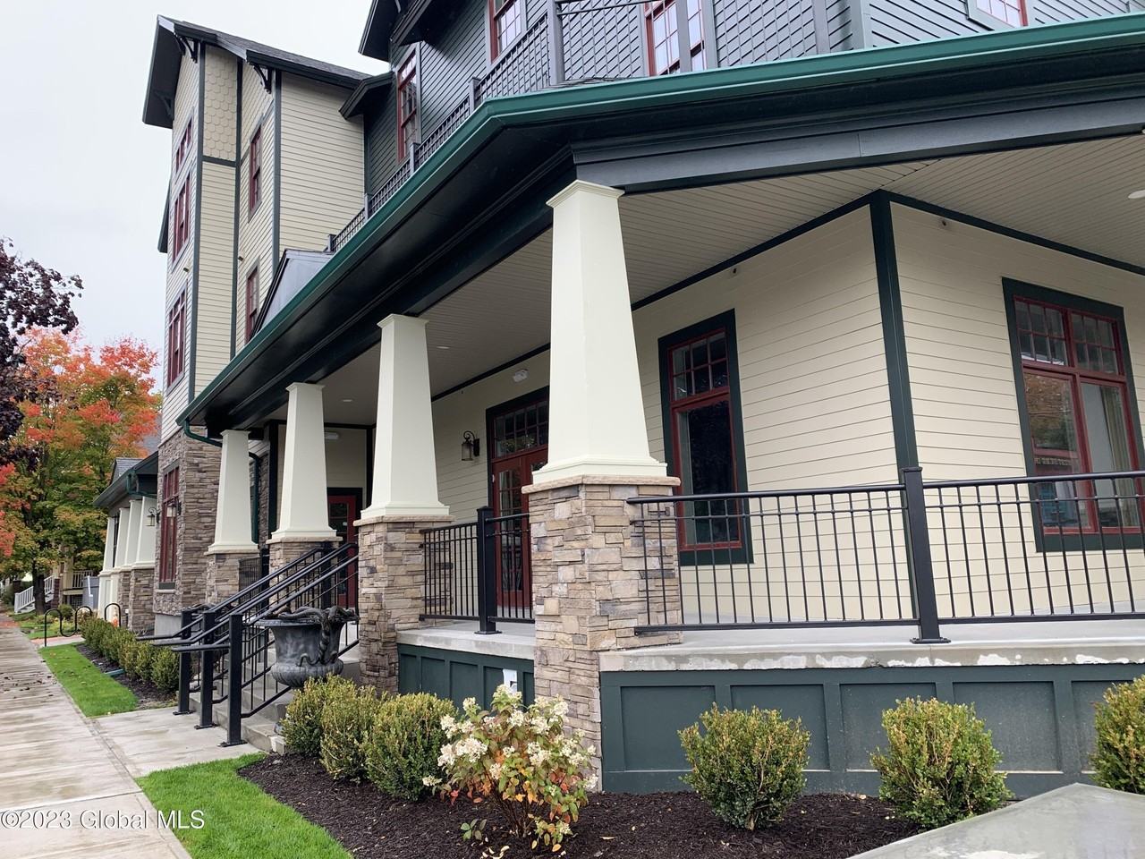 25 Lawrence St Ste 3b #3B - Photo 3 of 16