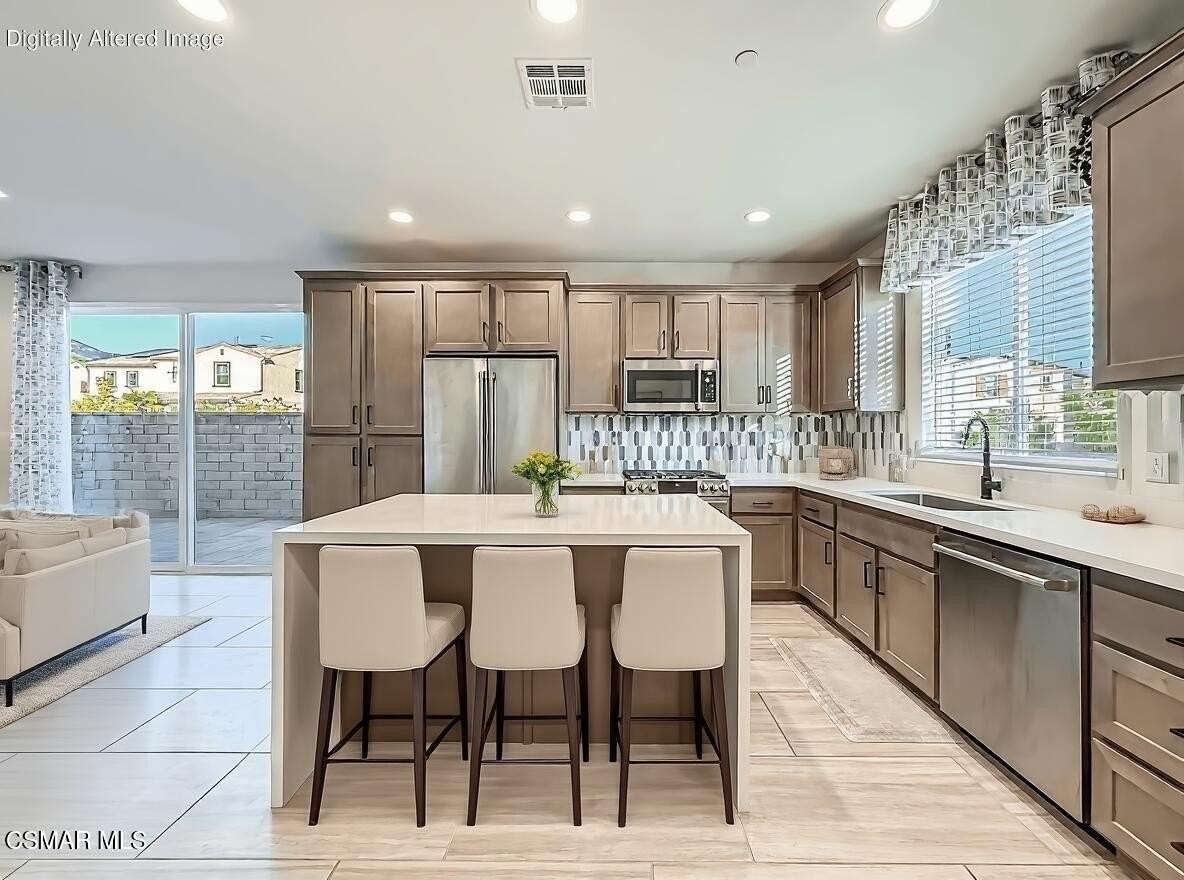 2035 N Pump House Ln - Photo 3 of 50