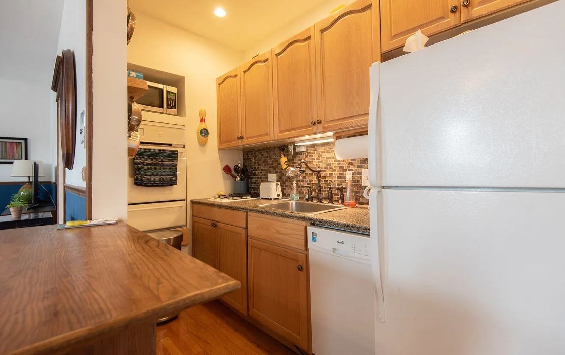 W Wrightwood Ave & N Clark St - Photo 5 of 20