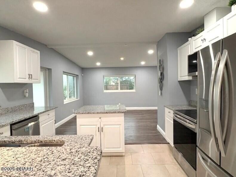 2455 Princeton Rd - Photo 6 of 24