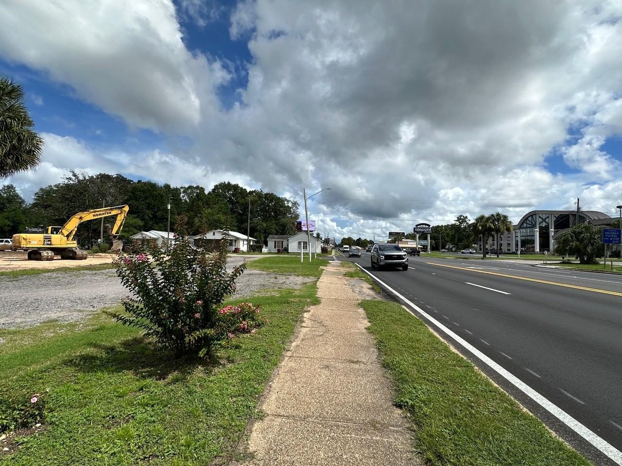 333 S Ferdon Blvd - Photo 3 of 5