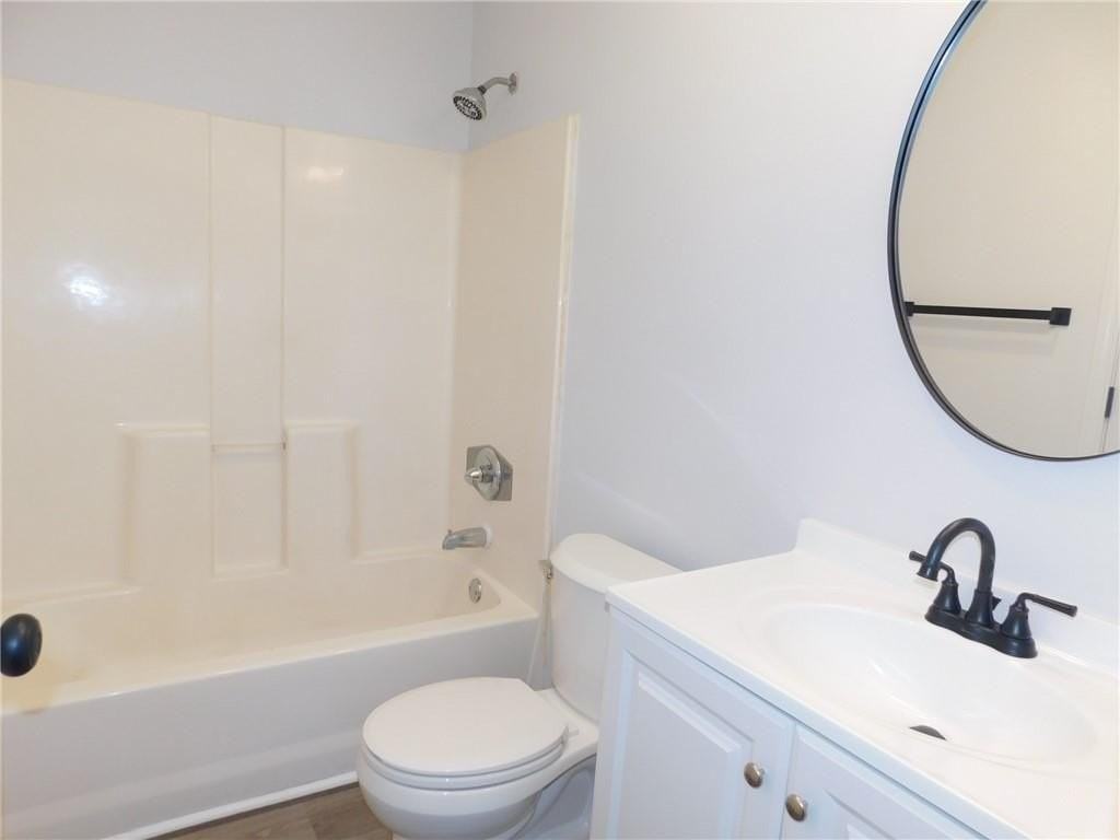 94 Rock Garden Pl Apt F - Photo 5 of 10