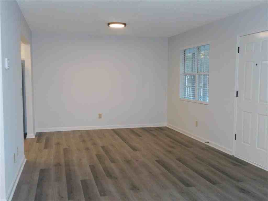 94 Rock Garden Pl Apt F - Photo 7 of 10