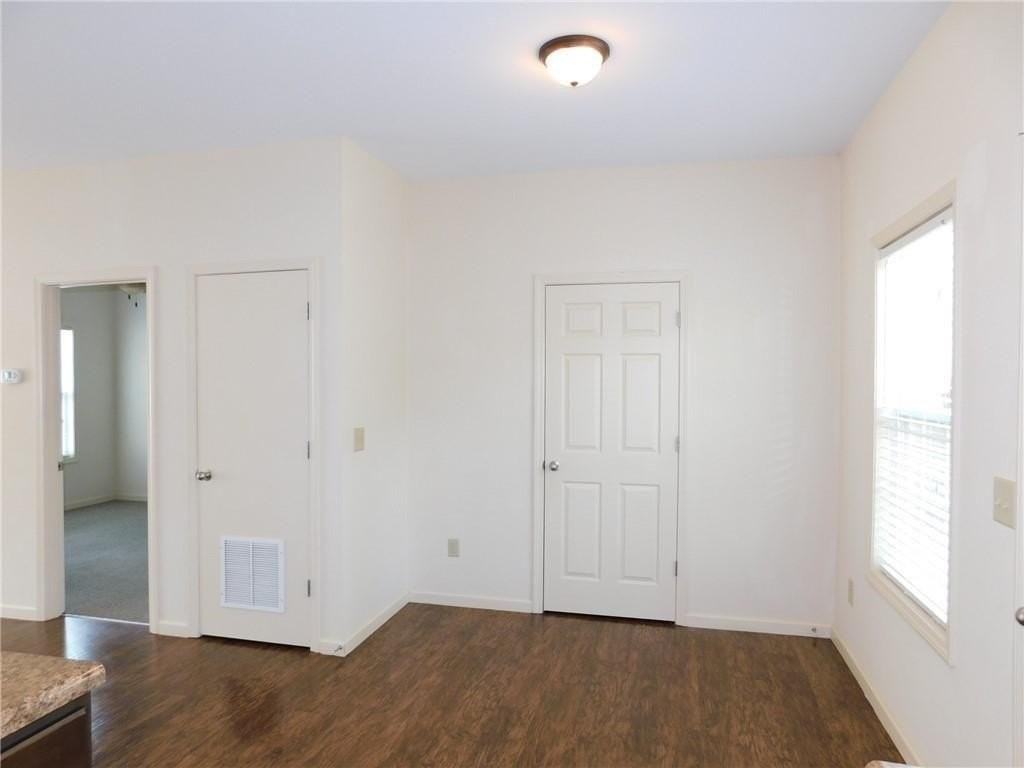 40A Lora Ln - Photo 3 of 10