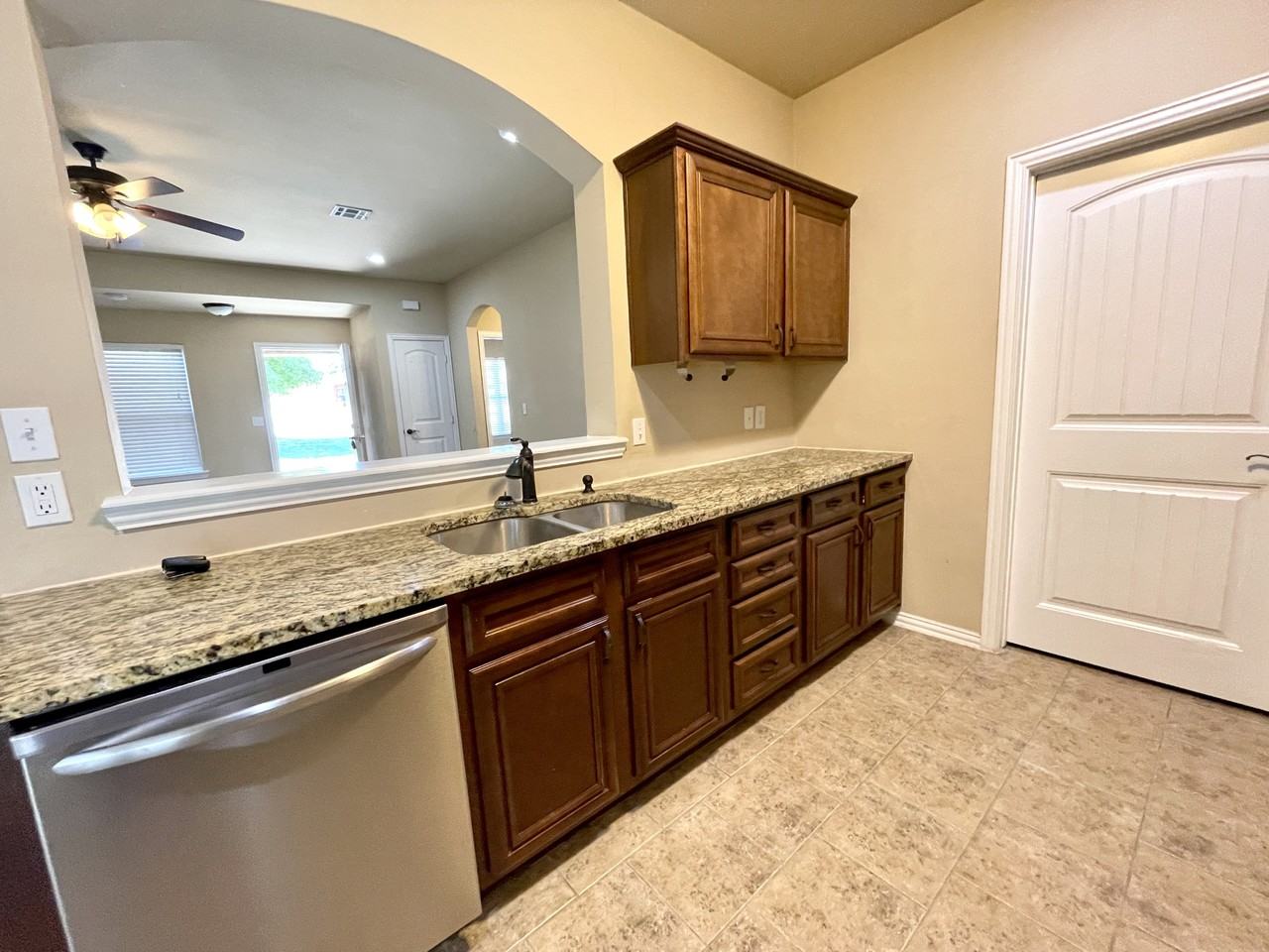 4905 Rock Creek Rd #1 - Photo 5 of 39