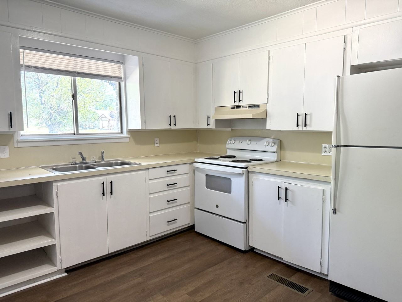 601 A St Nw #1 - Photo 4 of 15