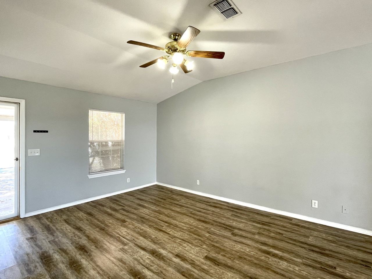 2301 Cimmarron Dr #1 - Photo 6 of 17