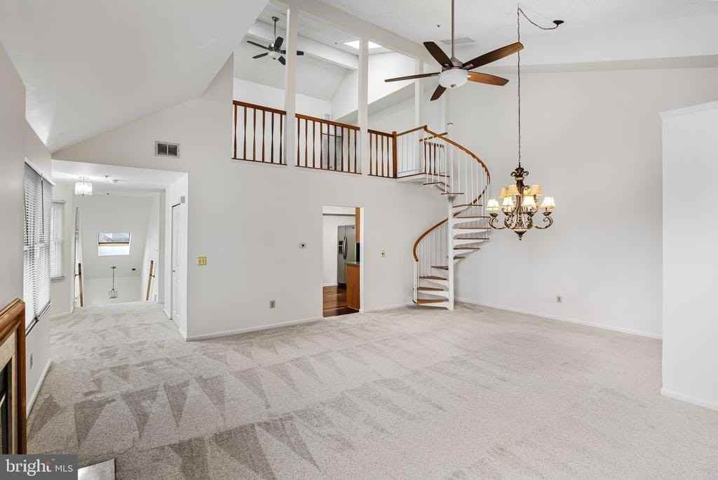 1126 Chanticleer - Photo 7 of 24