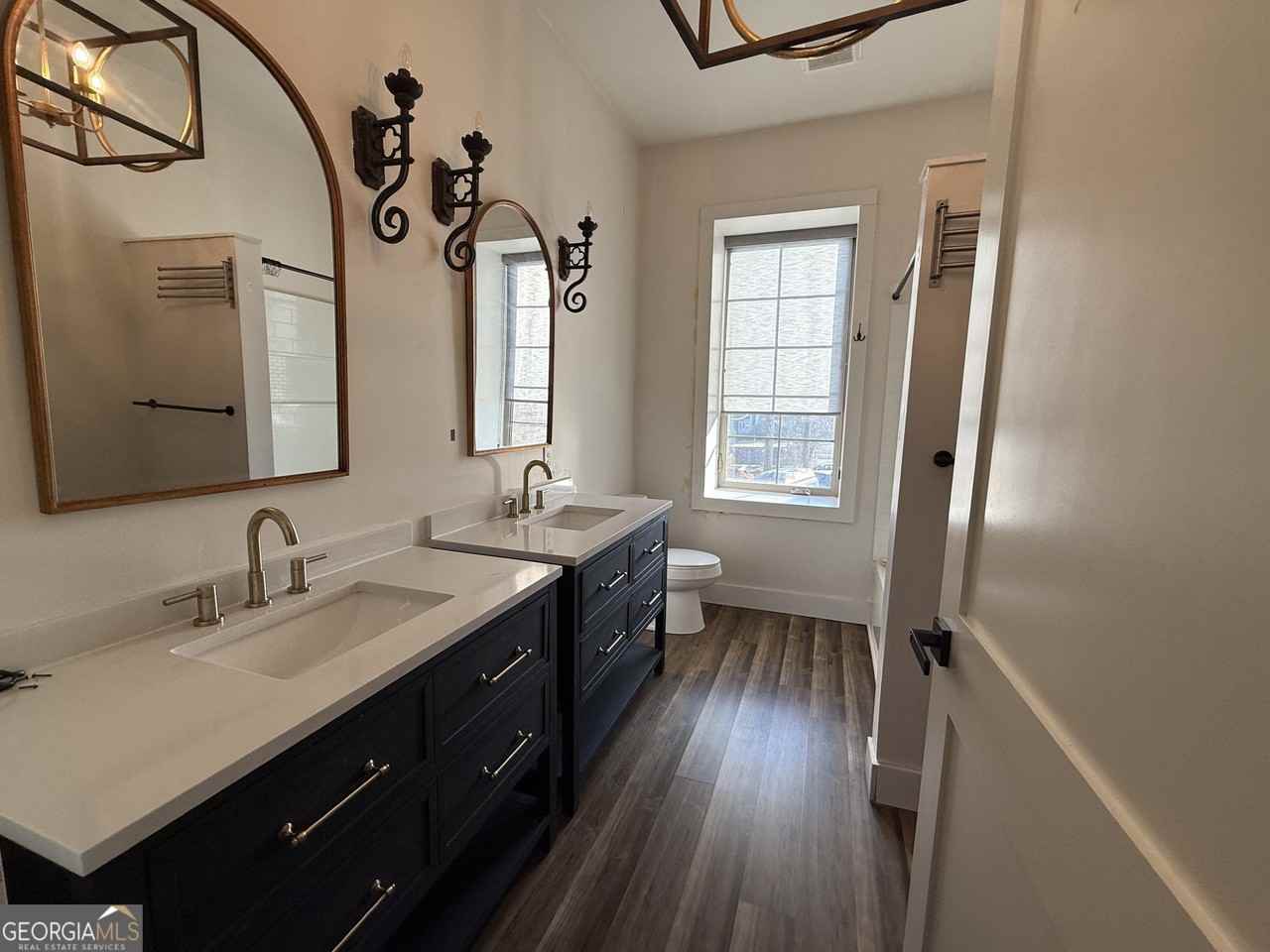 95 W Franklin St - Photo 6 of 12