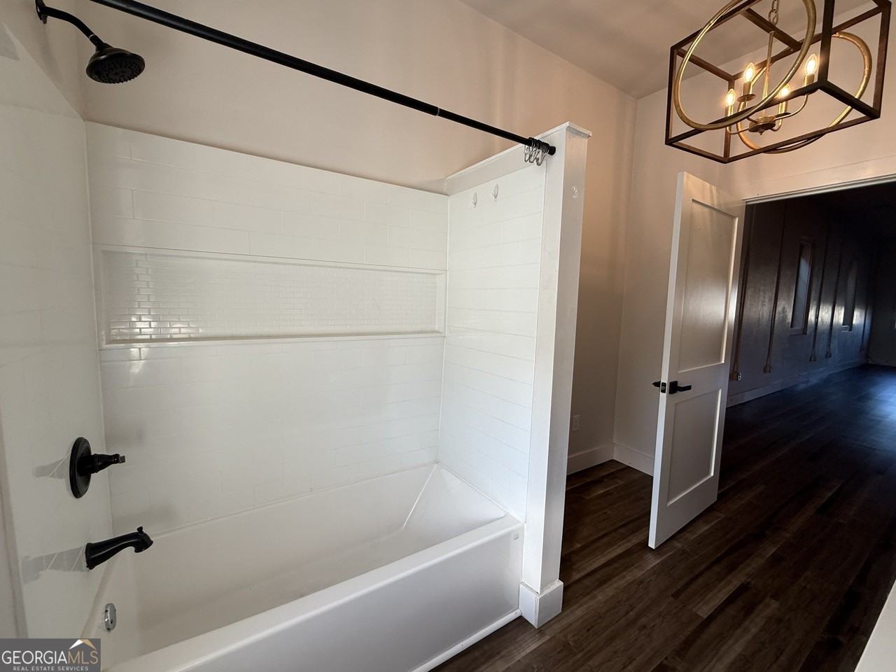 95 W Franklin St - Photo 7 of 12