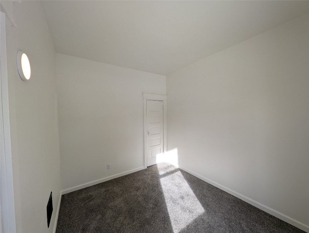 502 E 2nd St - Photo 4 of 8