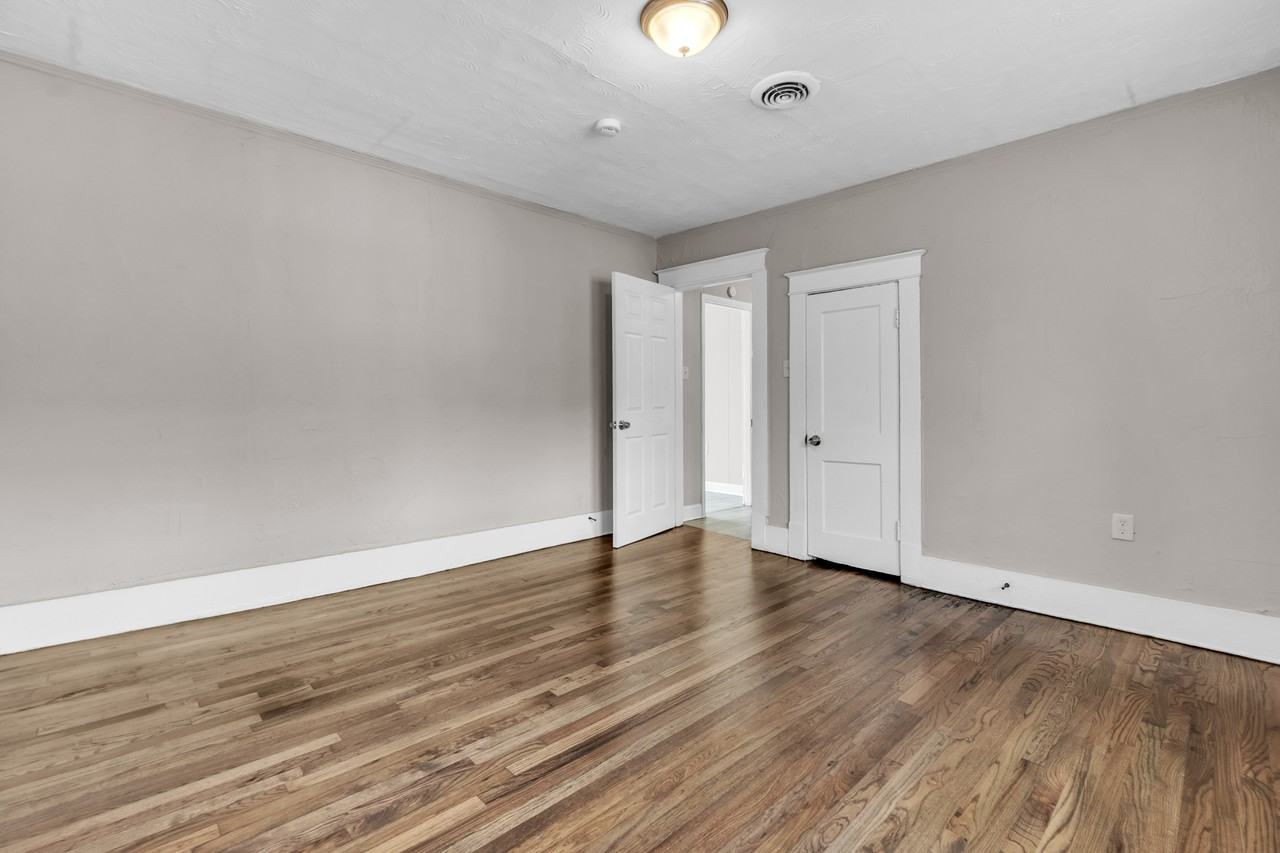 580 Josephine St #1 - Photo 6 of 17