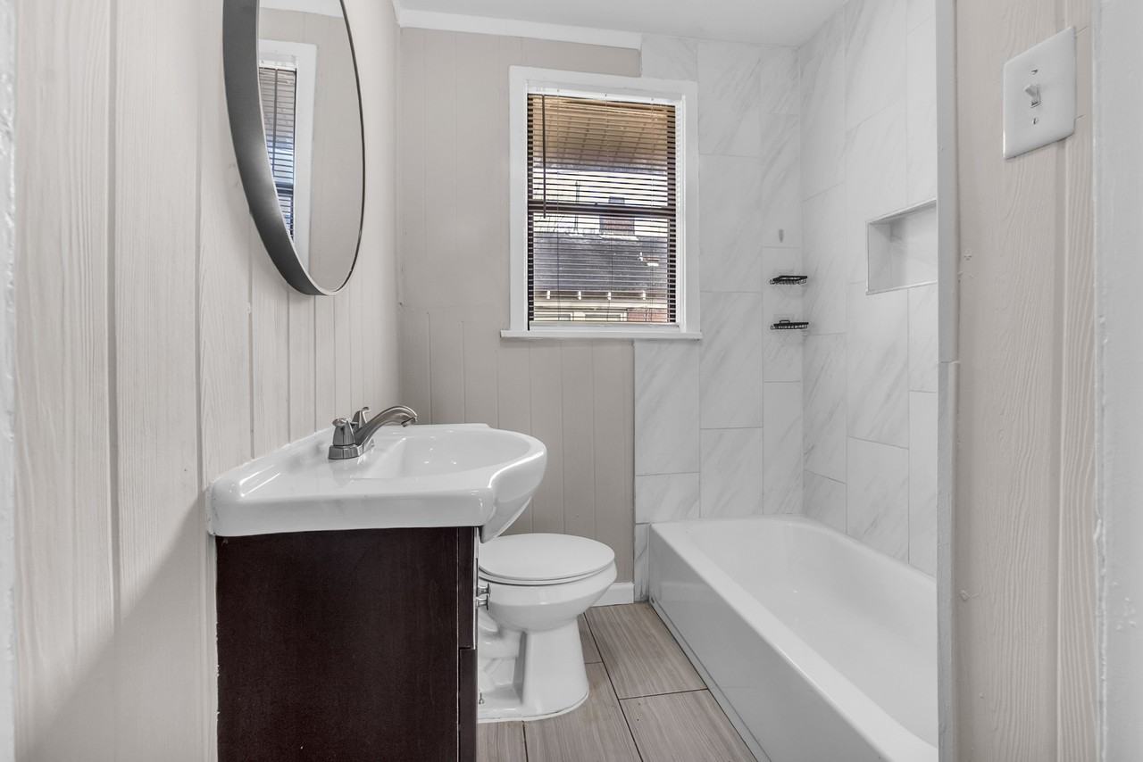 580 Josephine St #1 - Photo 7 of 17