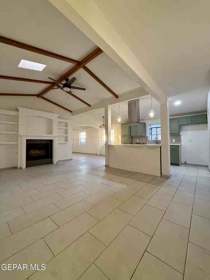 11820 Tracy Austin Ln - Photo 4 of 10