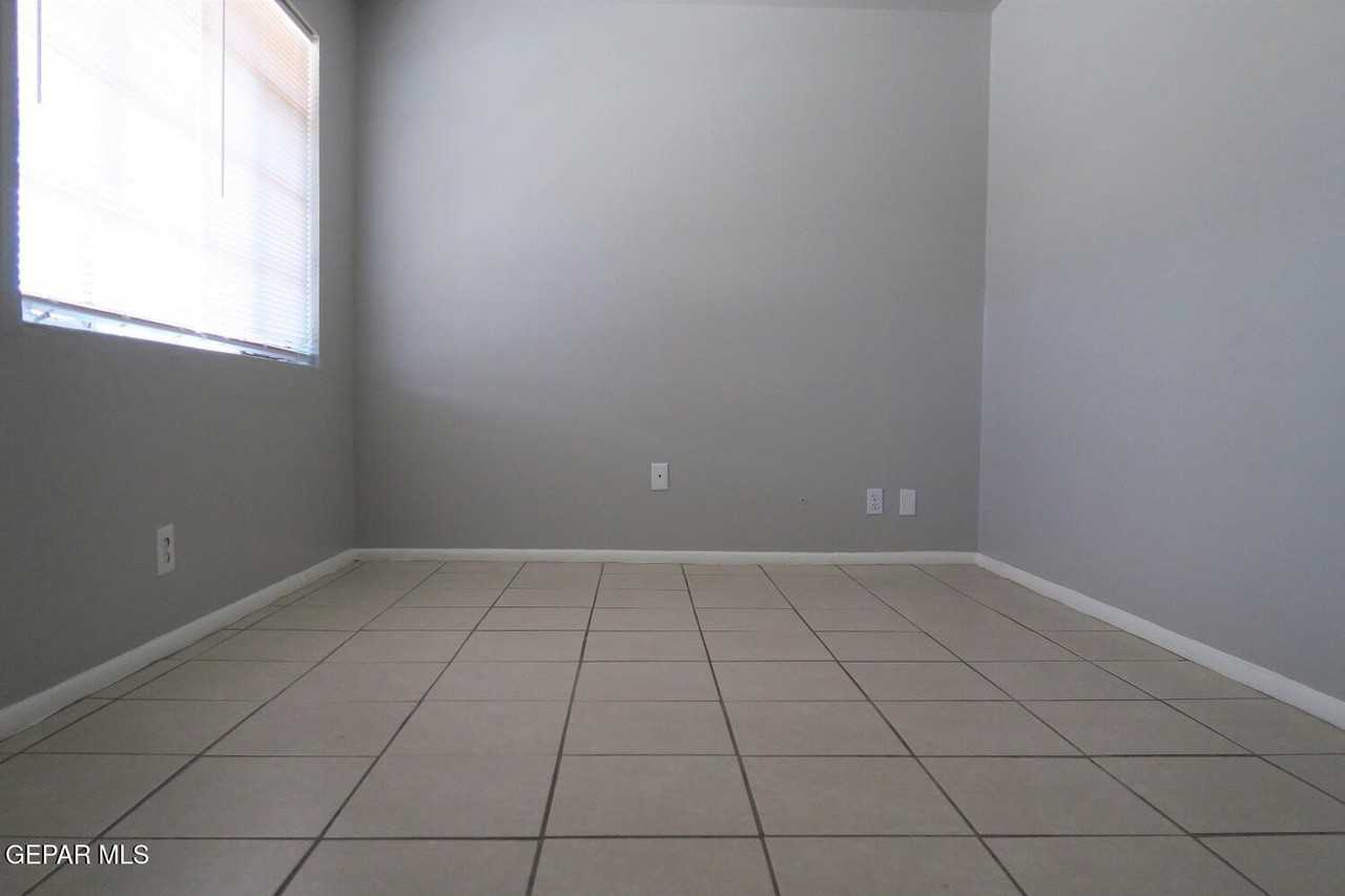 4023 Thomason Ave Apt 2 #2 - Photo 5 of 13