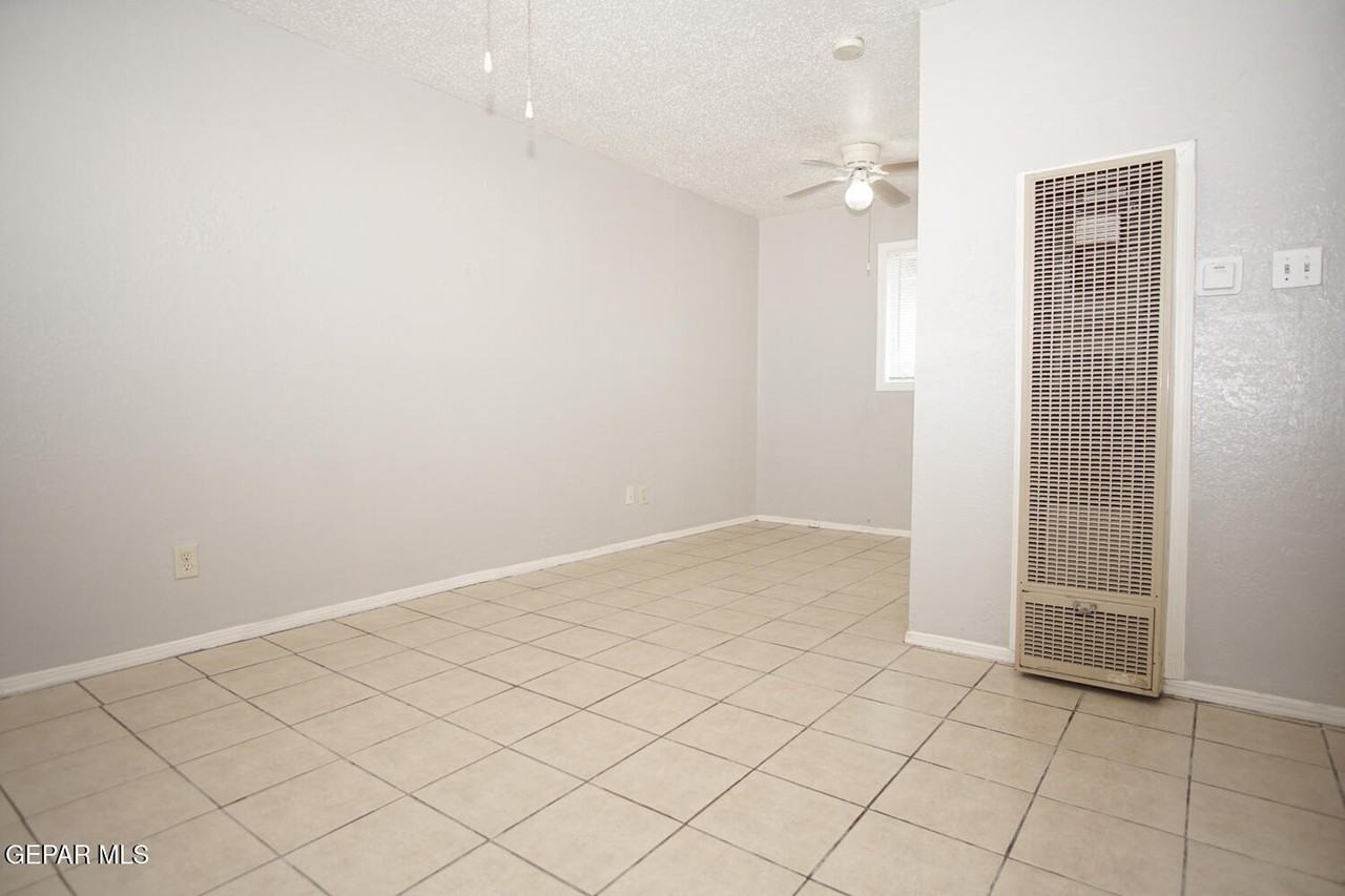 3803 Tyler Ave Apt 2 #2 - Photo 3 of 10