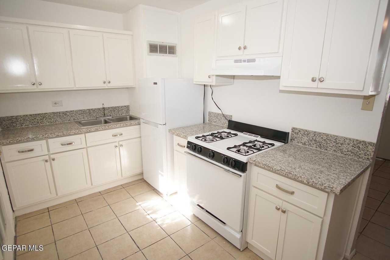 3803 Tyler Ave Apt 2 #2 - Photo 6 of 10