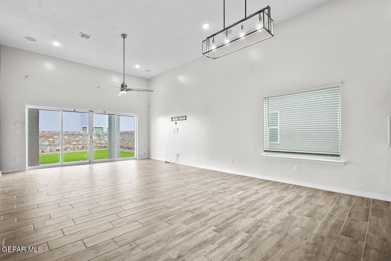 13757 Villa Vista Ave - Photo 4 of 41