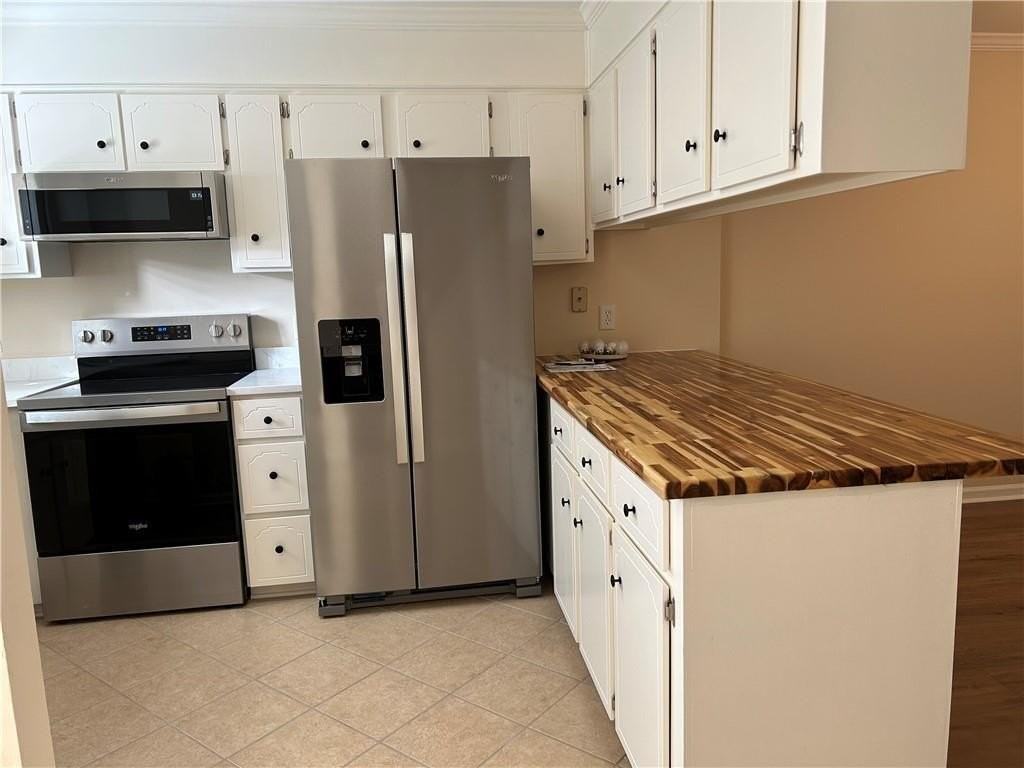 104 Courtyard Villas #D9 - Photo 4 of 21