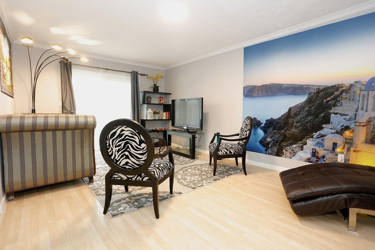 1616 Washtenaw Rd - Photo 2 of 14