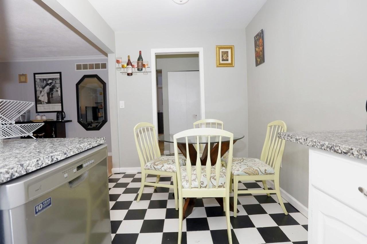 1616 Washtenaw Rd - Photo 7 of 14