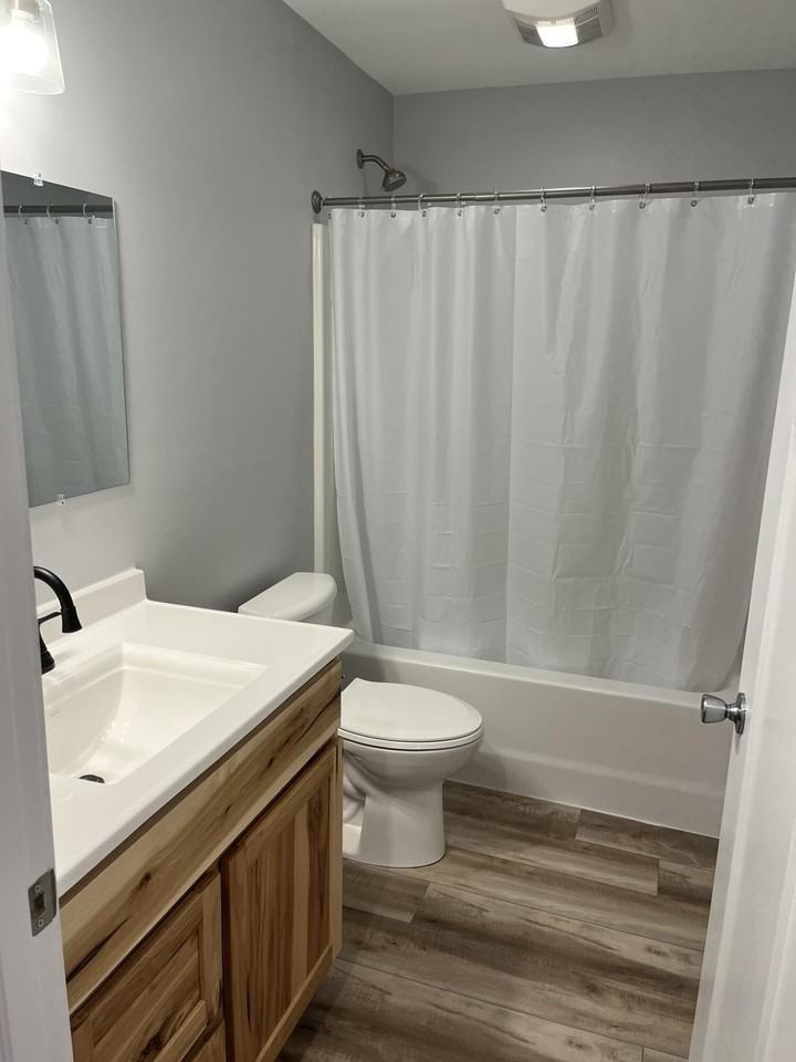 12444 Oakridge Rd - Photo 7 of 9