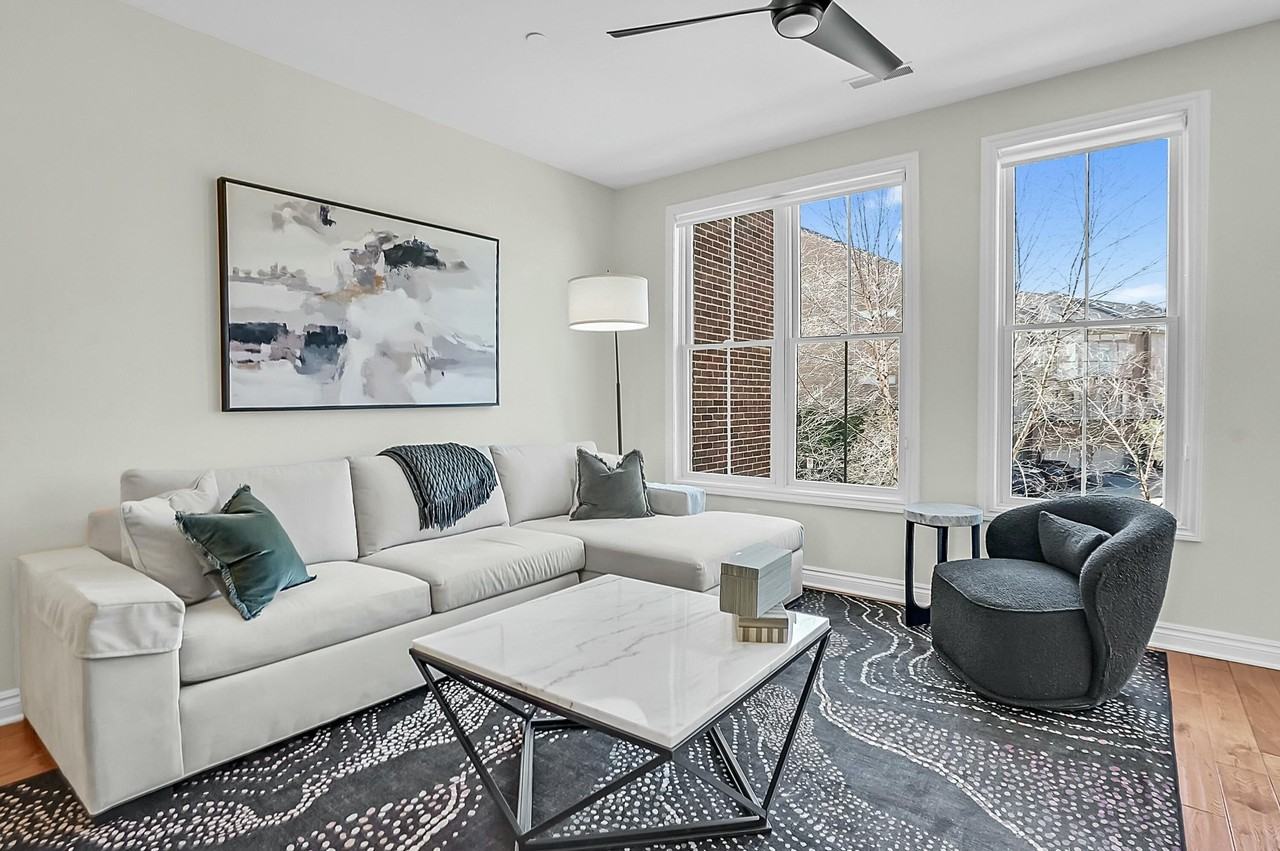 509 Lewis St - Photo 6 of 15