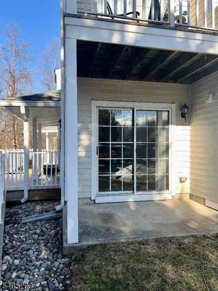 1023 Castle Rd - Photo 2 of 16