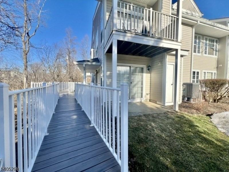 1023 Castle Rd - Photo 3 of 16