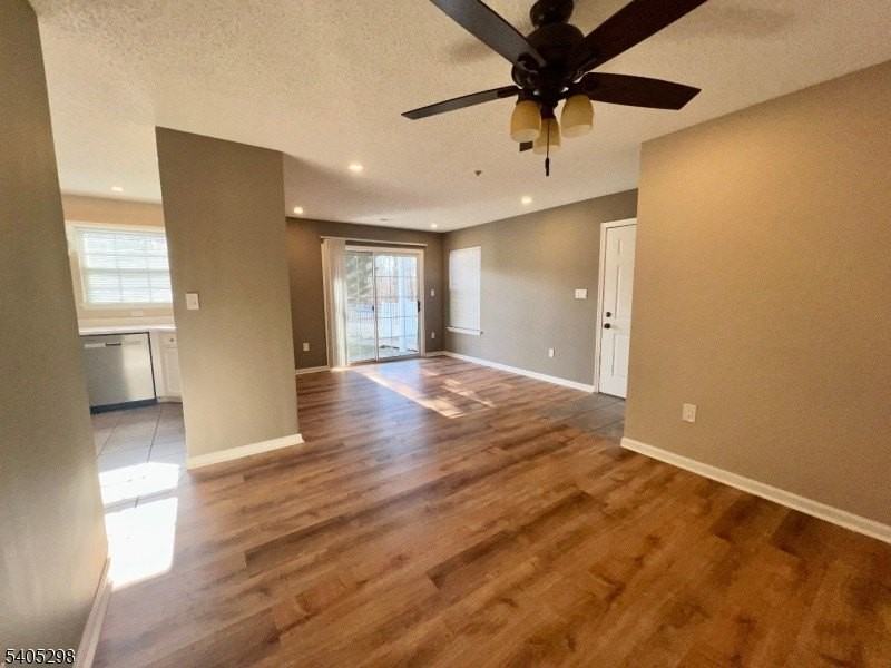 1023 Castle Rd - Photo 6 of 16