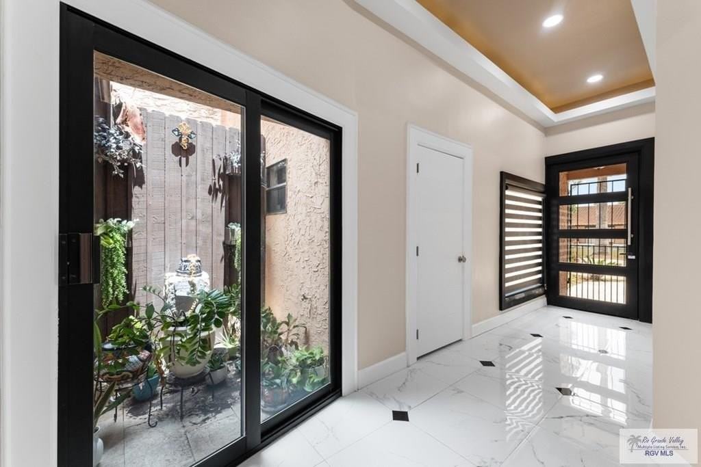 52 Waterfront Dr - Photo 2 of 29