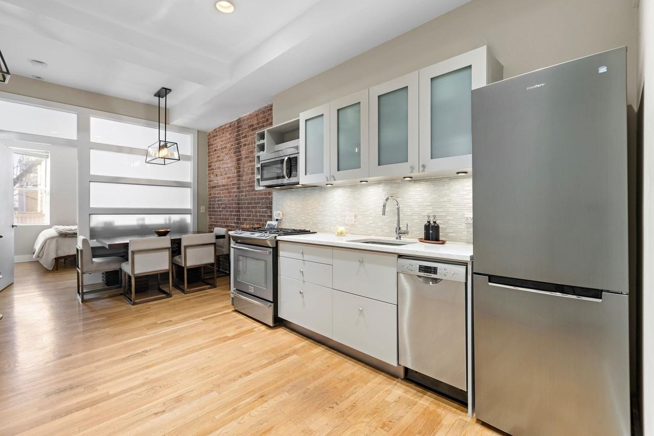 636 Park Ave #2 - Photo 2 of 21