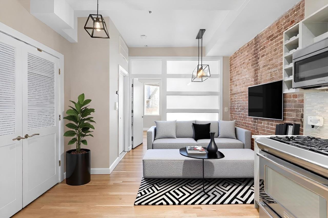 636 Park Ave #2 - Photo 4 of 21