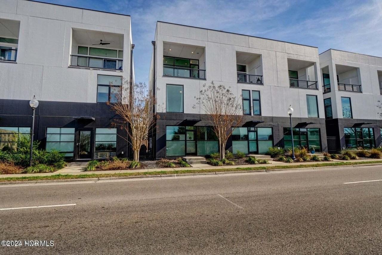 1024 N 3rd St - Photo 2 of 28