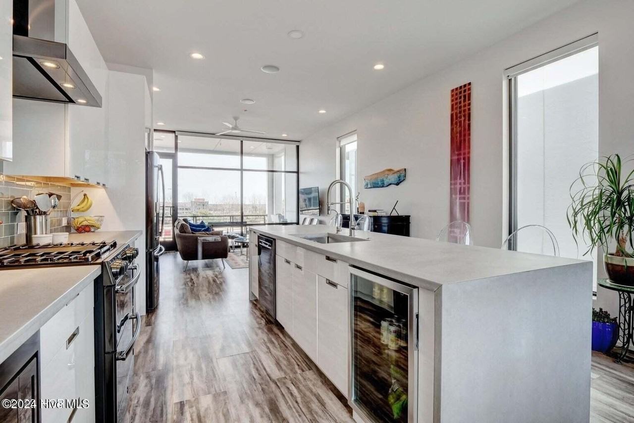 1024 N 3rd St - Photo 7 of 28