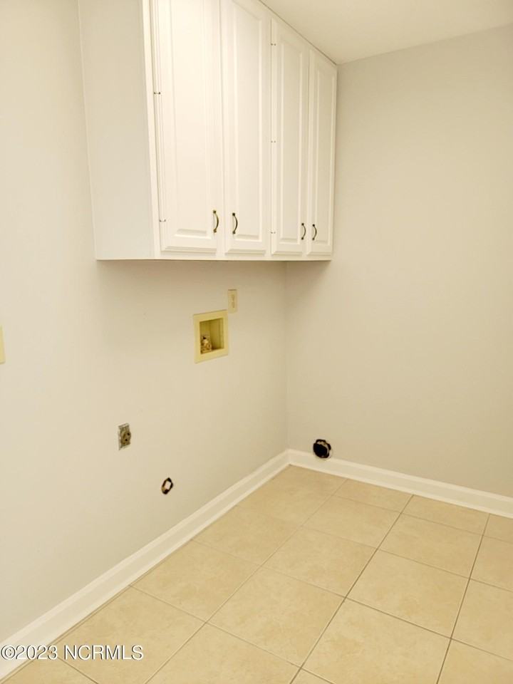 1811 Prestwick Close - Photo 6 of 25