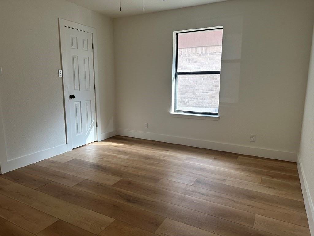 135 Stephanie Dr - Photo 6 of 14