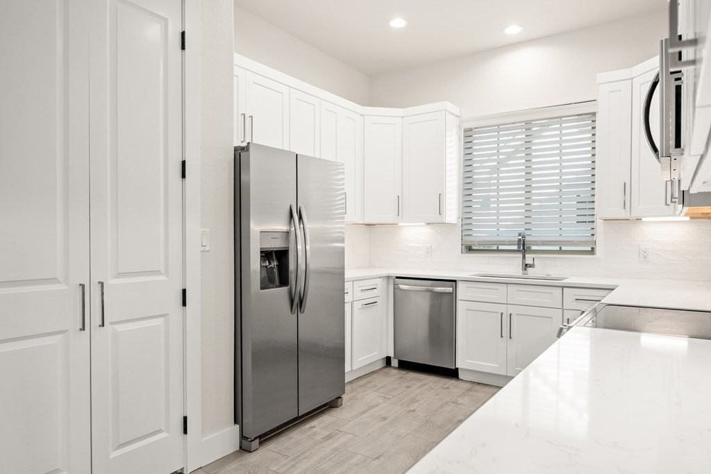 3200 Pinnacle Club Dr Unit 22 - Photo 7 of 19