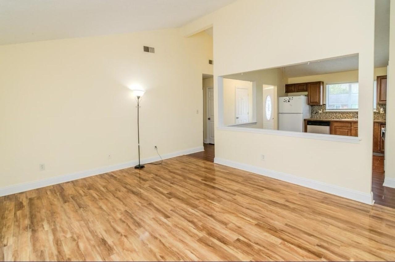 3829 Niagara Dr - Photo 7 of 13