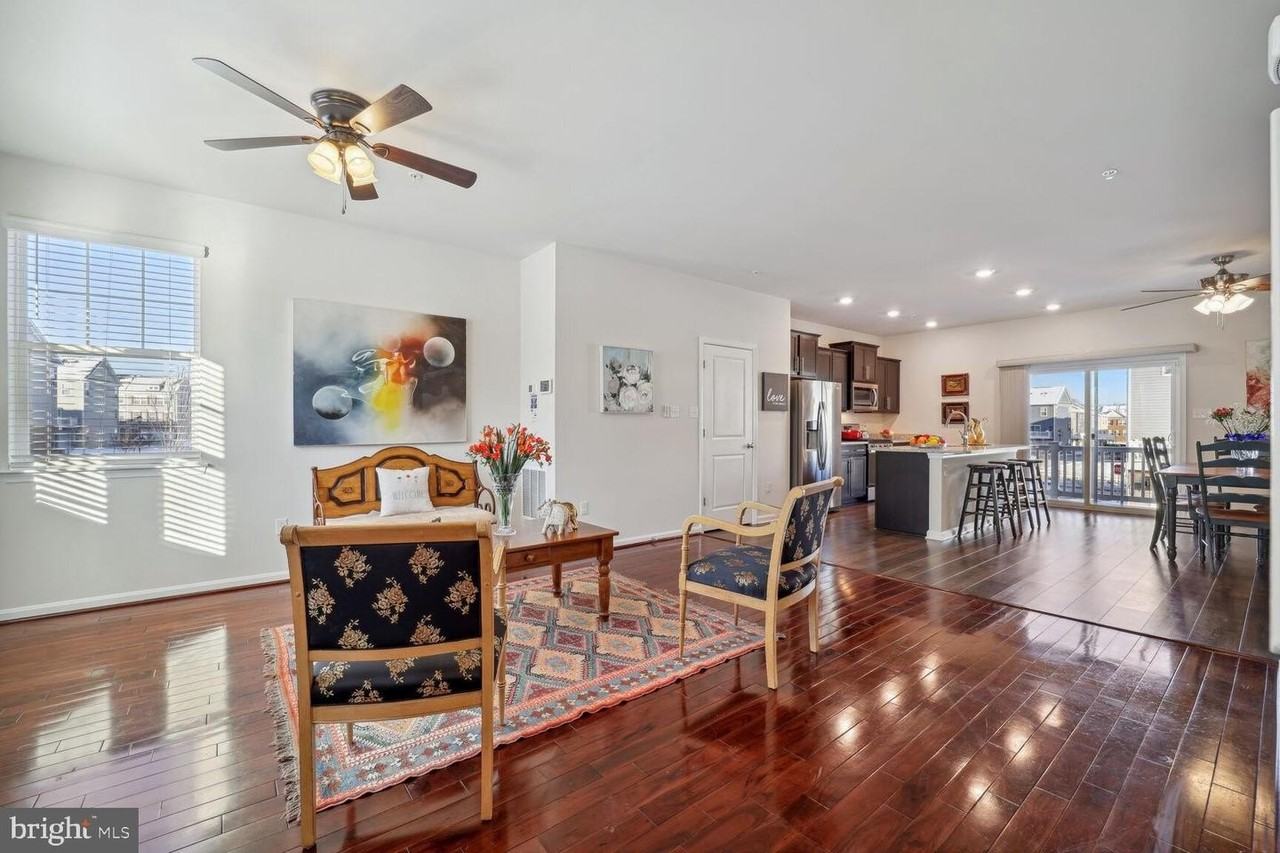 9710 Ruby Lockhart Blvd - Photo 5 of 46