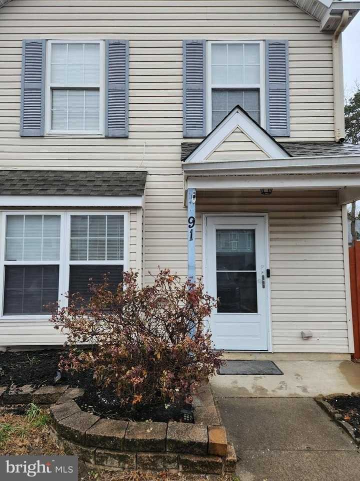 91 Grant Ln - Photo 2 of 39